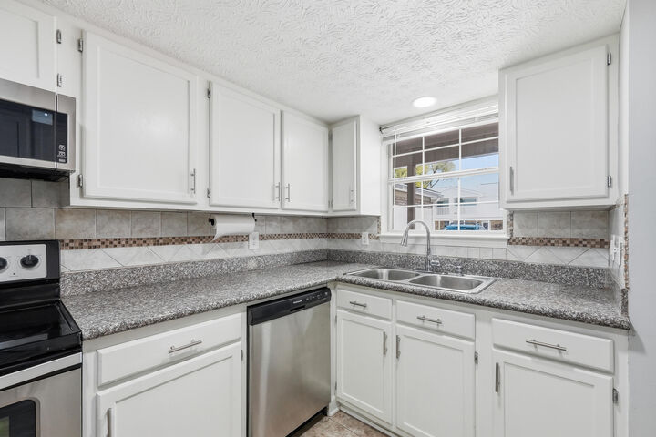 Property Photo:  2412 Winter Park Court  FL 32547 