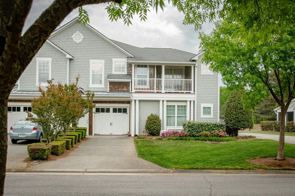 Property Photo:  404 Claret Court  VA 23310 