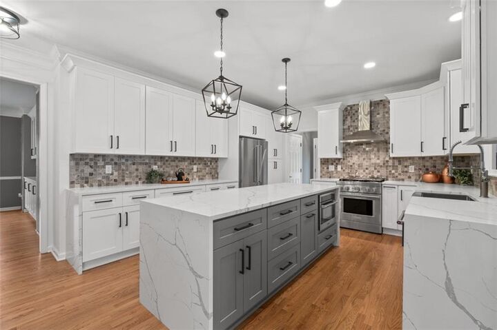 Property Photo:  4030 Scenic View Court  GA 30028 