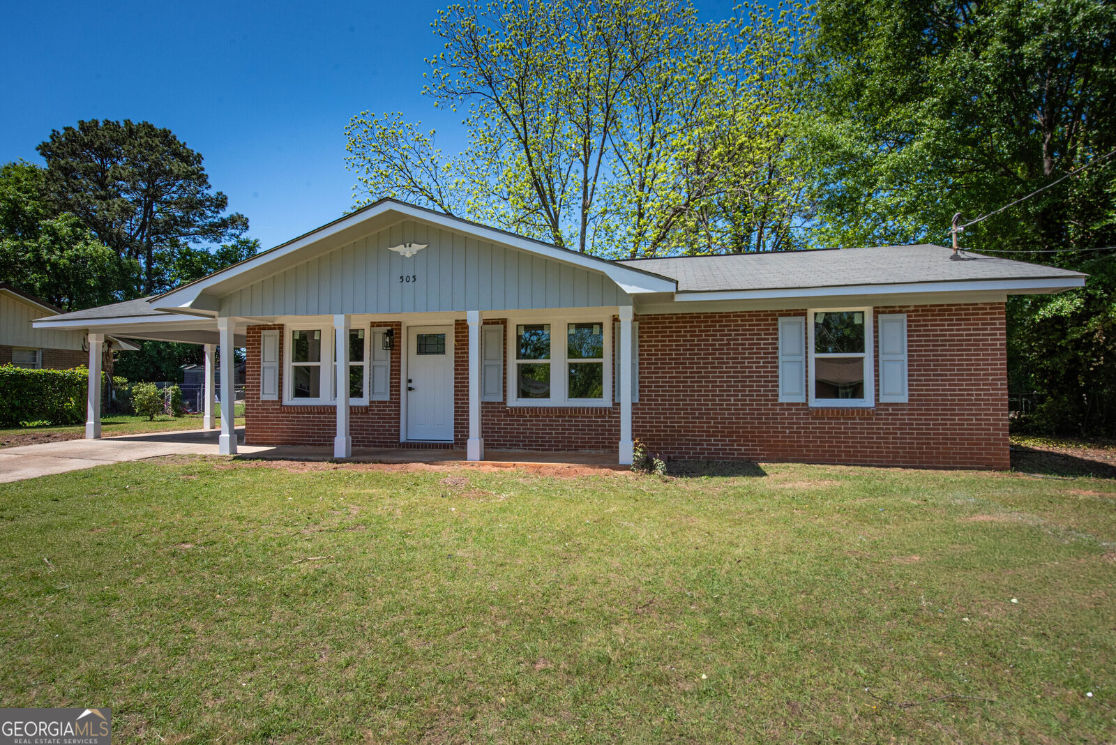Property Photo:  505 American Boulevard  GA 31093 