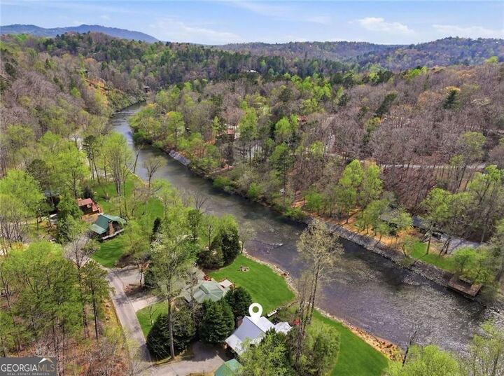 Property Photo: 20 Edgewater Lane GA 30540