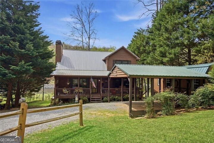 Property Photo: 20 Edgewater Lane GA 30540