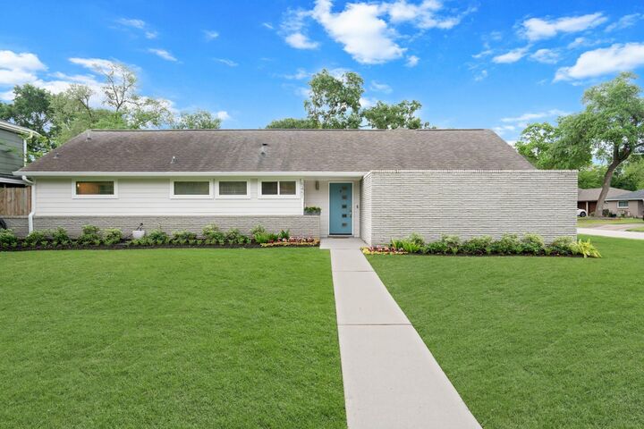 Property Photo:  5451 Stillbrooke Drive  TX 77096 