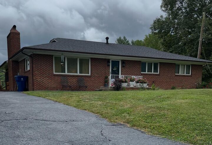 Property Photo:  127 Alpine 127  KY 40965 