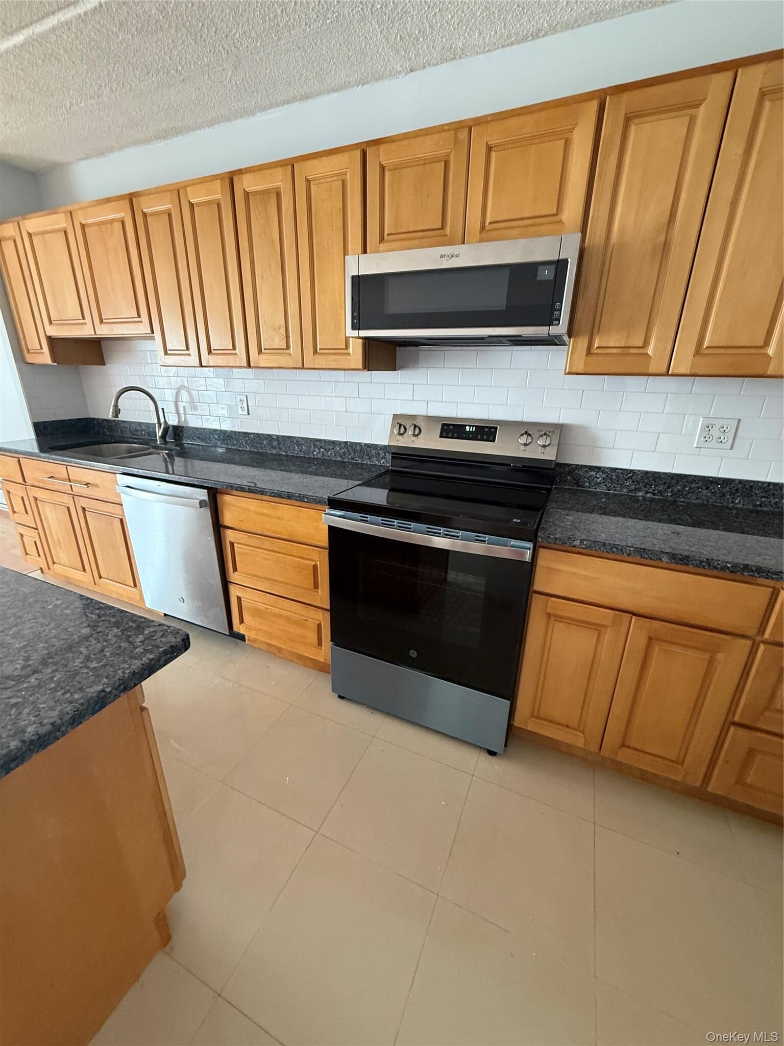 Property Photo:  35 Park Avenue 6T  NY 10901 