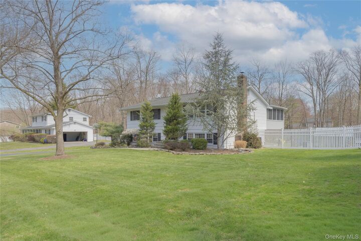 Property Photo:  45 Woodglen Drive  NY 10956 