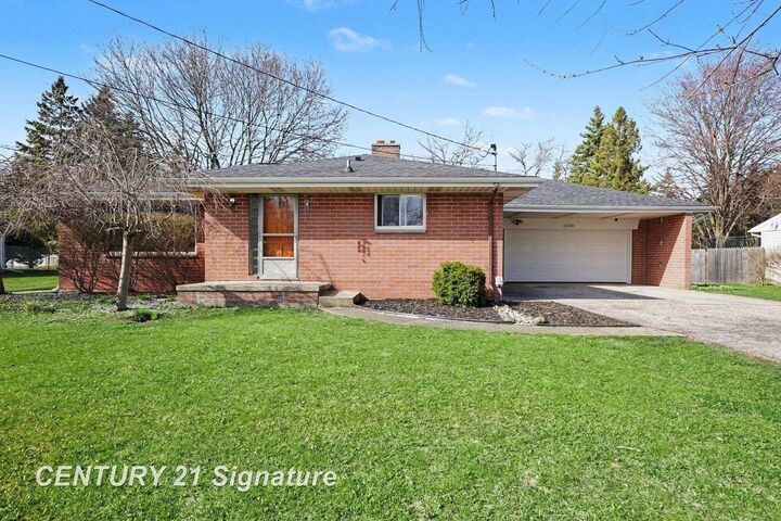 Property Photo:  5236 McCarty Road  MI 48603 