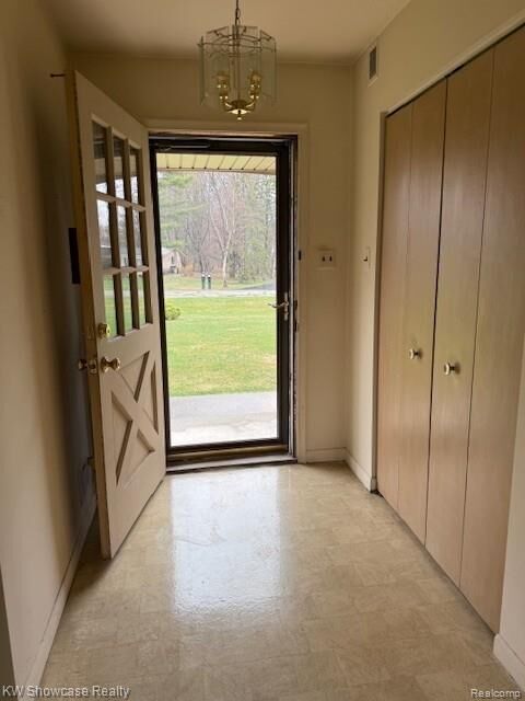 Property Photo:  28347 E Greenmeadow Circle  MI 48334 5155 