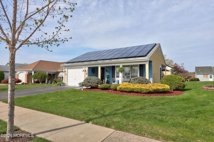 Property Photo:  14 Harrow Place  NJ 08759 