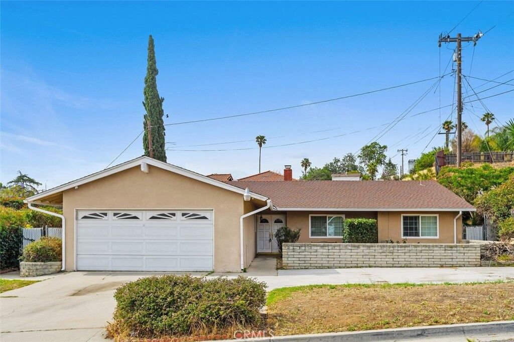 Property Photo:  6726 Avenue De Palma  CA 92509 