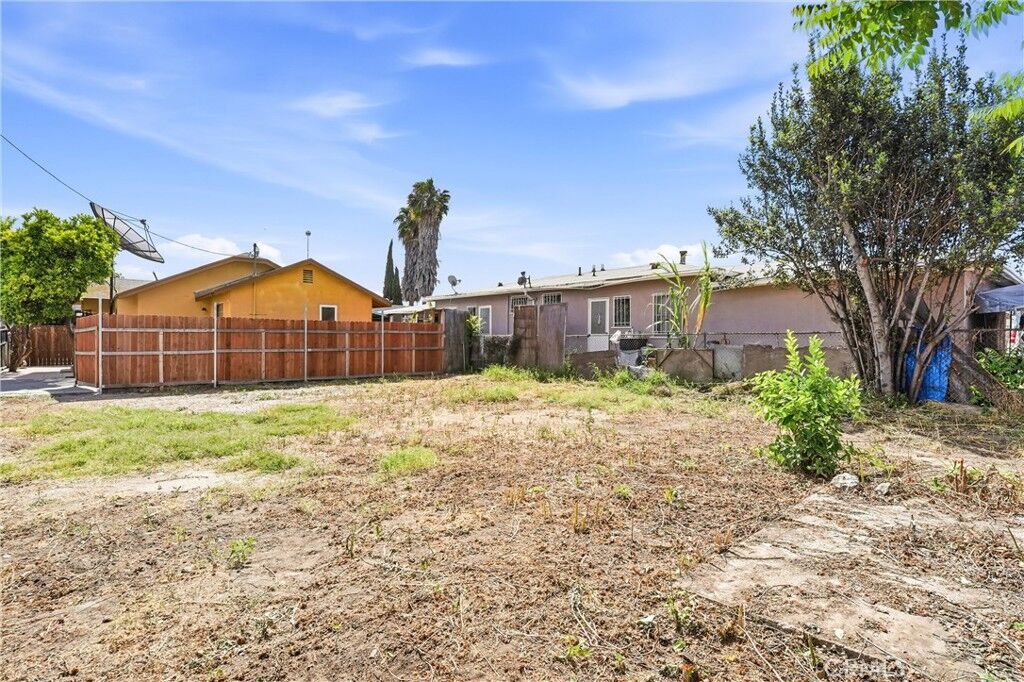 Property Photo:  0 Holmes Ave  CA 90002 