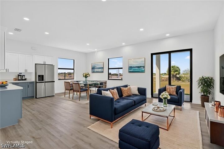 Property Photo:  560 Genoa Avenue S  FL 33974 