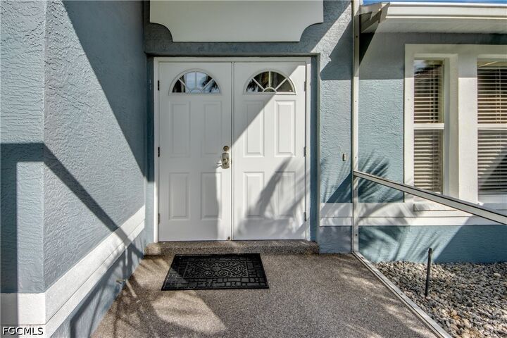 Property Photo:  1927 SE 21st Street  FL 33990 