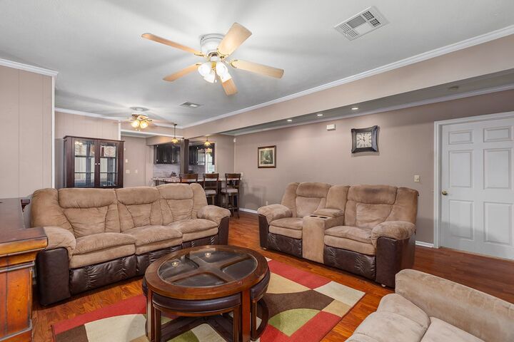 Property Photo:  1301 Briarwood Dr  TX 75901 