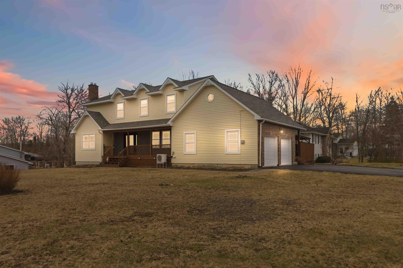 Property Photo:  9 Dyllys Drive  NS B4E 3B8 