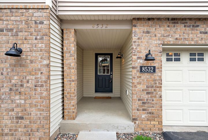 Property Photo:  8532 Lakeview Terrace  MN 55378 