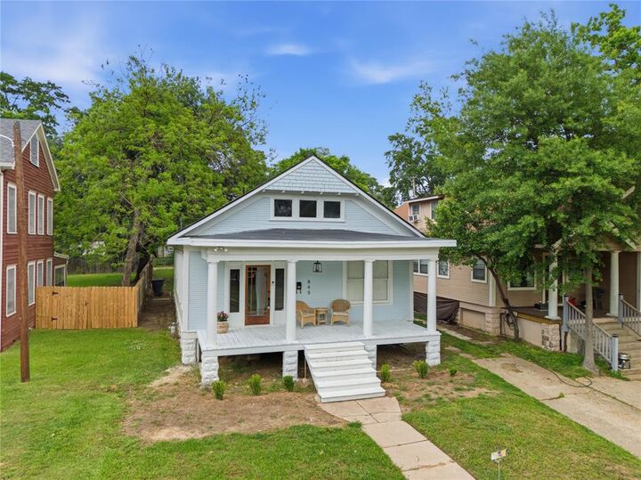 Property Photo:  848 Gladstone Boulevard  LA 71104 