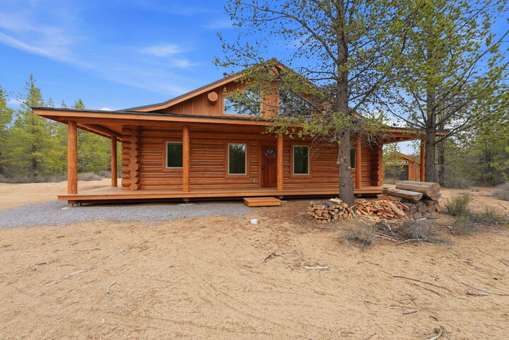 Property Photo:  54270 Huntington Road  OR 97739 