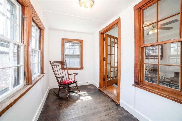 Property Photo:  25 Dixfield Road  MA 01606 