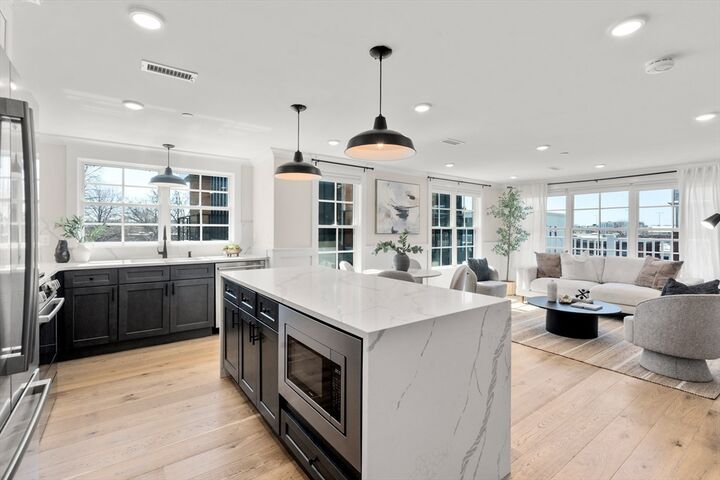 Property Photo:  7 Dane St D  MA 02143 