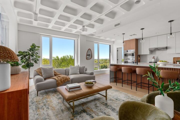 Property Photo:  125 Lowell Street 402  MA 02143 