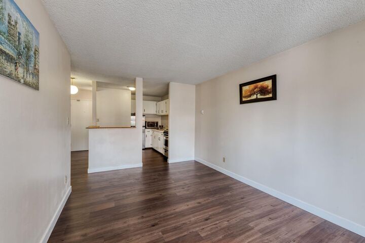 Property Photo: 340 14 Avenue SW 506 AB T2R 1H4