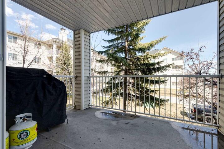 Property Photo:  6224 17 Avenue SE 2223  AB T2A 7X8 
