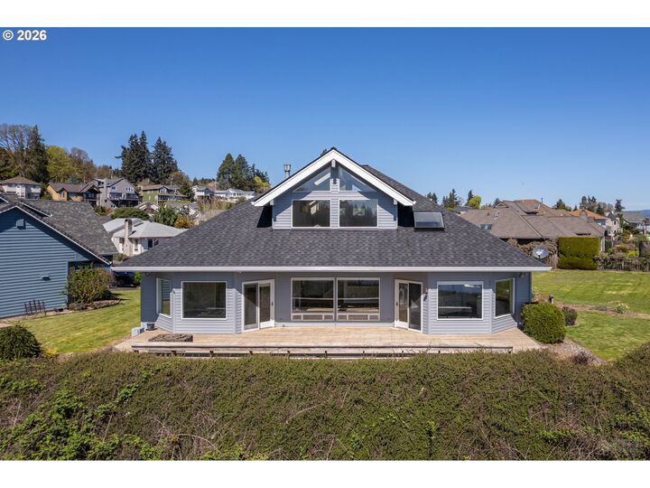 Property Photo:  1220 2nd St  OR 97018 