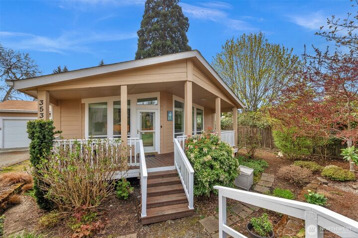 Property Photo:  3539 SW 100th Street  WA 98146 
