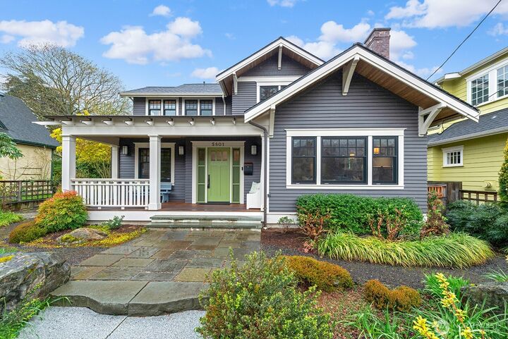 Property Photo: 5801 Kensington Place N WA 98103