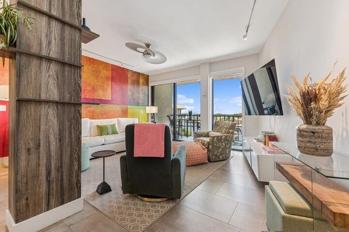 Property Photo:  1035 S Federal Highway  FL 33483 