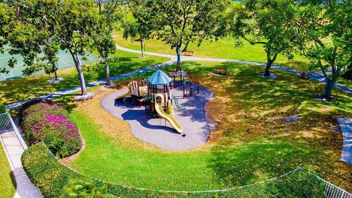 Property Photo: 7787 Springfield Lake Drive FL 33467