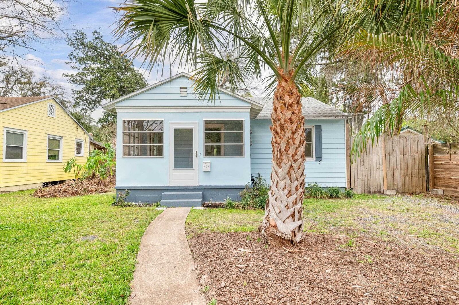 Property Photo:  36 Park Ave  FL 32084 