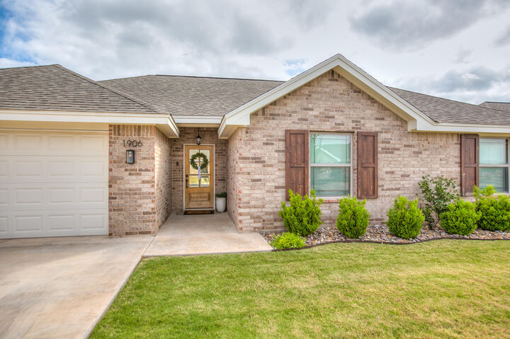 Property Photo:  1906 Case Avenue  TX 76904 