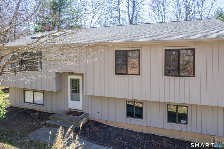 Property Photo:  518 Bennetts Farm Road  CT 06877 