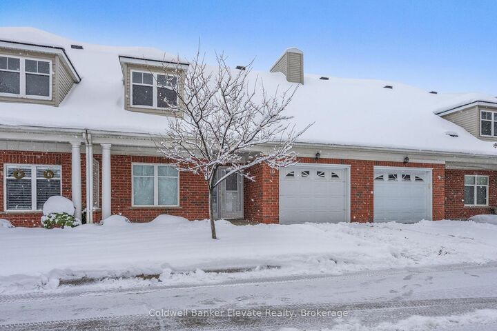 Property Photo:  2705 Kingsway Drive 10  ON N2C 2T2 