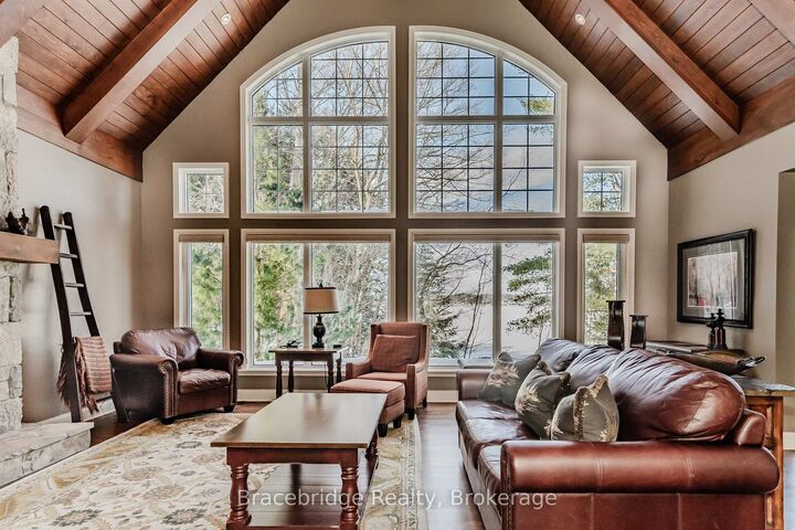 3876 Muskoka Rd 118 Highway W Water'S Edge W1 — photo 1