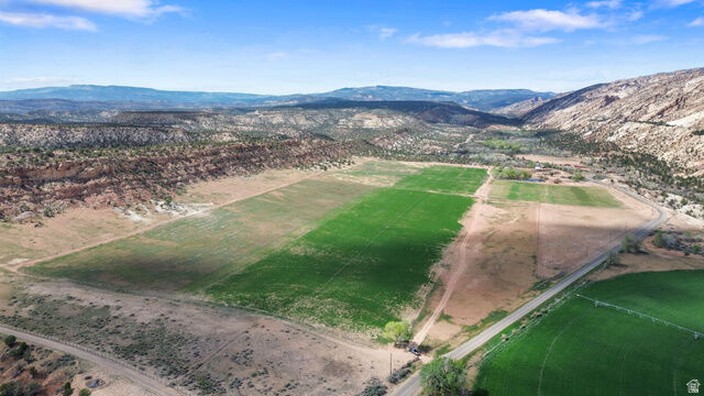 Property Photo: 2275 N Pine Rd UT 84726