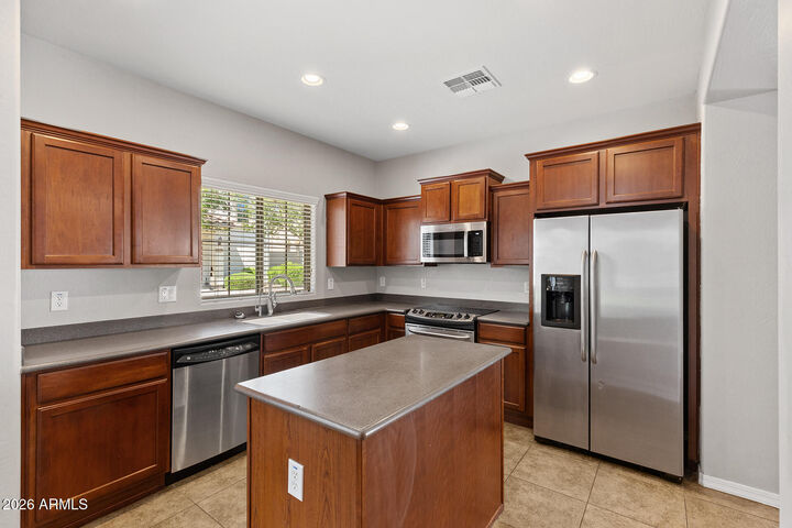 Property Photo:  26712 N Babbling Brook Drive  AZ 85083 