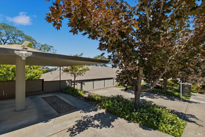 Property Photo: 28 Elan Way CA 94559