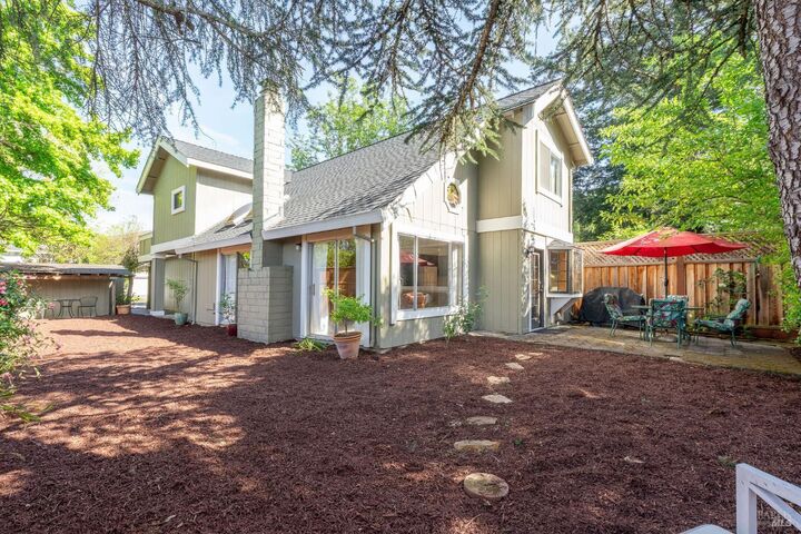 Property Photo:  2300 Avenida De Las Brisas Street  CA 95405 