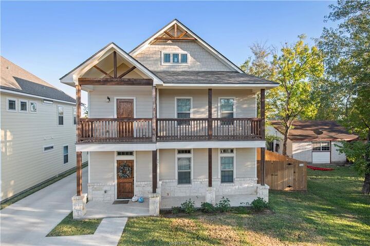 Property Photo:  120 #B Richards Street  TX 77840 