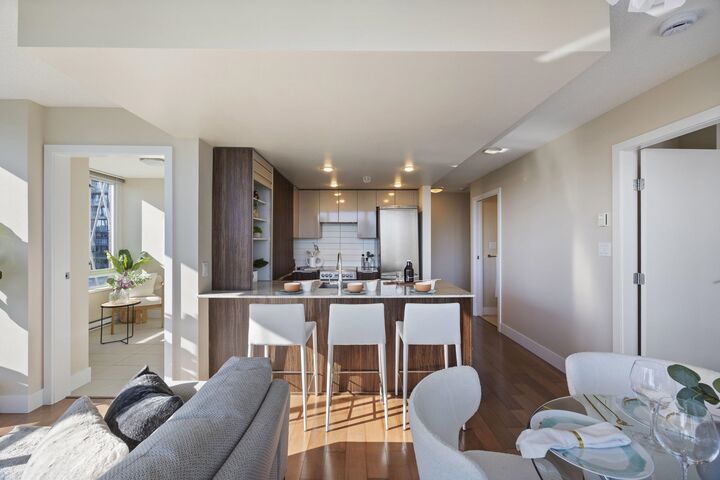 Photo de la propriété:  1088 Richards Street 1801  BC V6B 0J8 