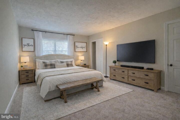 Property Photo:  532 Linda Court  NJ 08724 