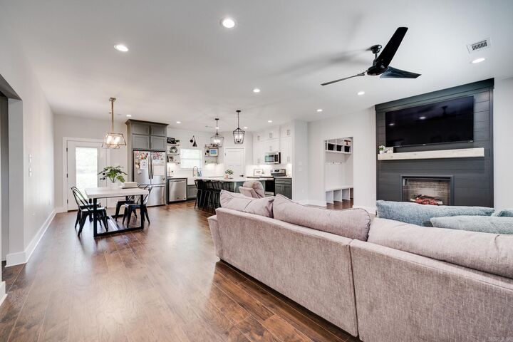 Property Photo:  422 Hwy 225 W  AR 72058 