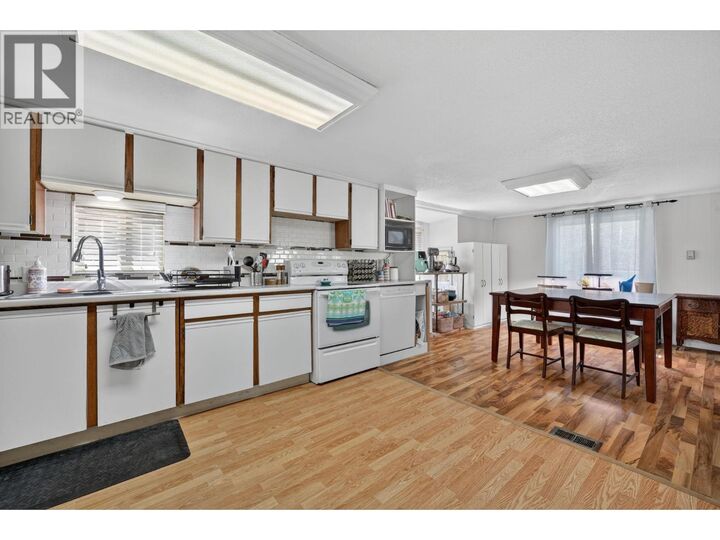 Property Photo: 715 Beaver Lake Road 27 BC V4V 1E6