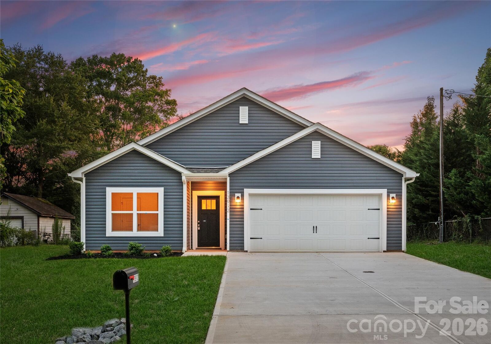 Property Photo:  5531 Datha Avenue  NC 28269 