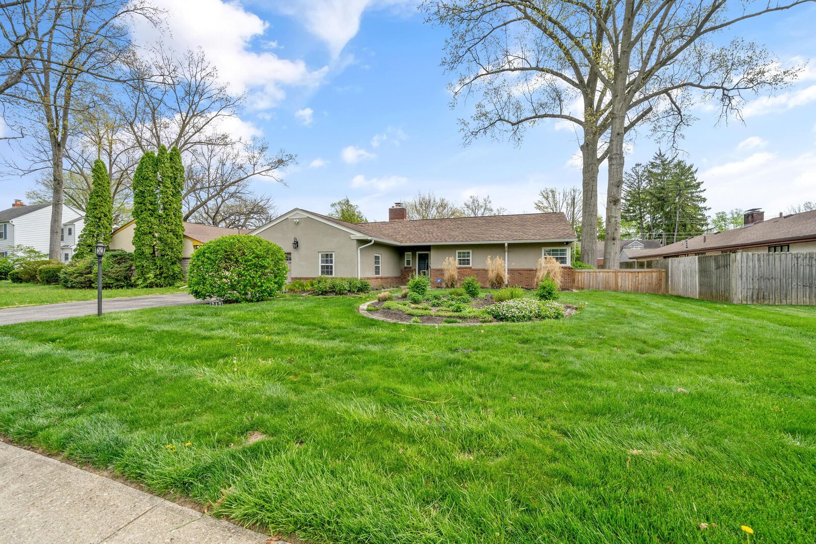 Property Photo:  212 S Gould Road  OH 43209 