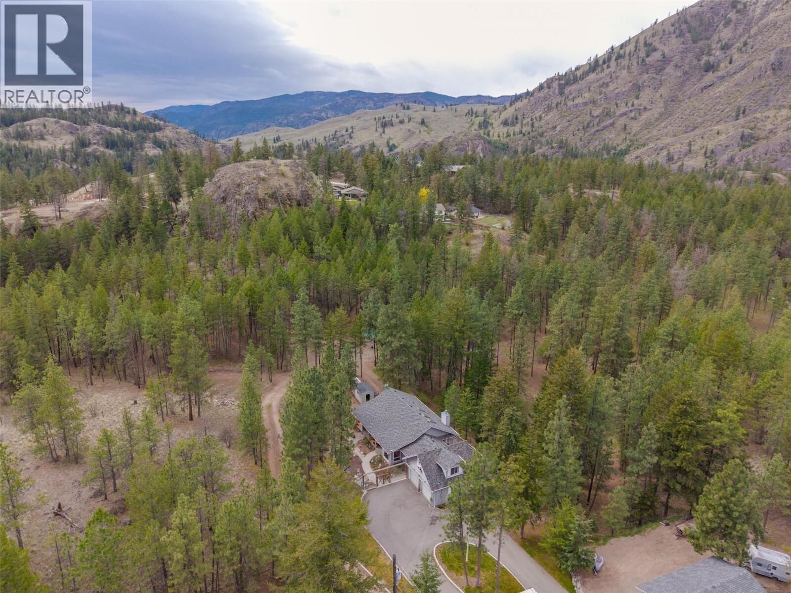 Property Photo: 143 Saddlehorn Drive BC V0H 1K0