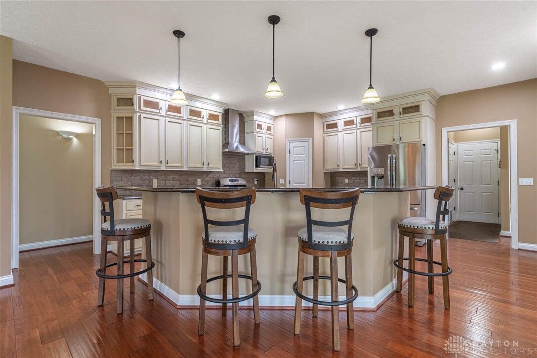 Property Photo:  2027 Liberty Court  OH 45385 
